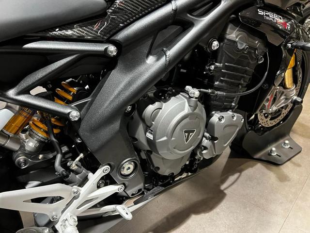 TRIUMPH Speed Triple 1200 RR Immagine 2