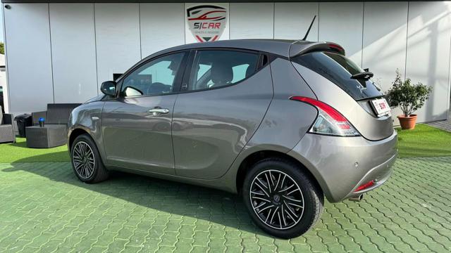 LANCIA Ypsilon 1.0 FireFly 5 porte S&S Hybrid Ecochic Gold Immagine 3