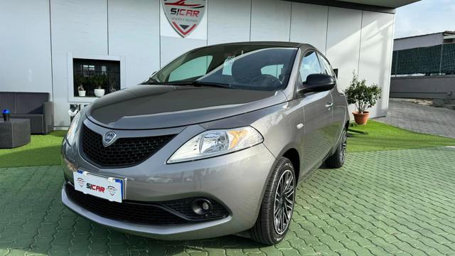 LANCIA Ypsilon 1.0 FireFly 5 porte S&S Hybrid Ecochic Gold Immagine 1