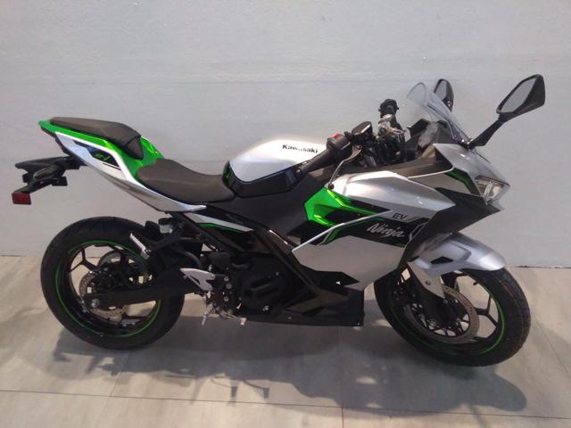 KAWASAKI NINJA e-1 2024 EURO 5 Immagine 0