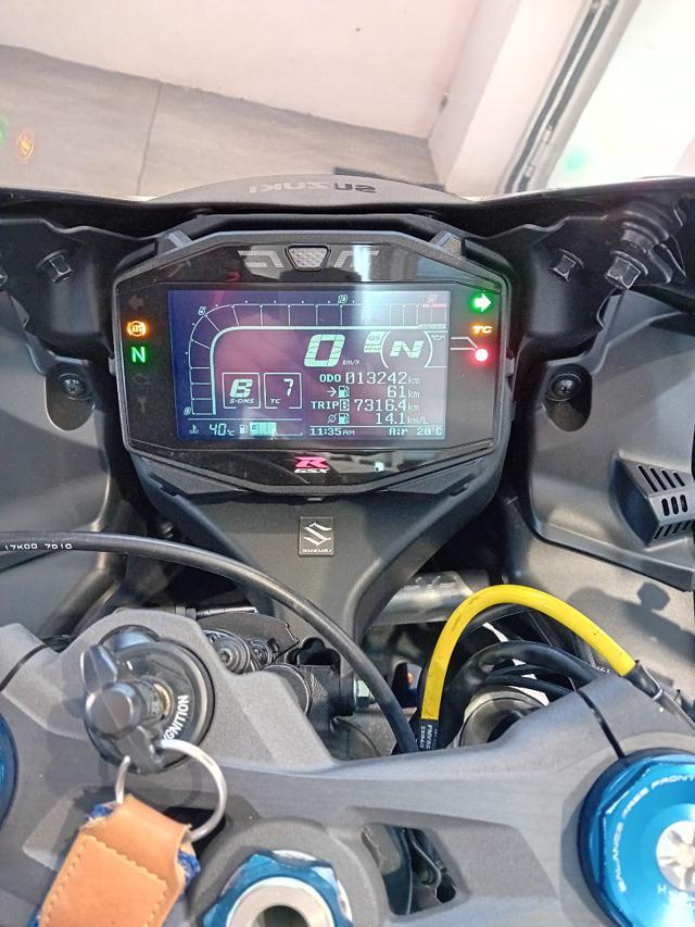 SUZUKI GSX R 1000 R Immagine 2