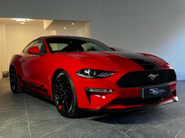 FORD Mustang Rojo metalizada