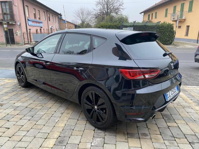 SEAT Leon 2.0 TDI 150 CV 5p. Start/Stop FR Immagine 4