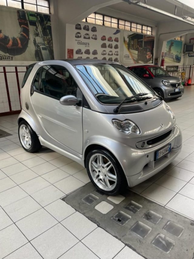 SMART ForTwo 700 coupé Brabus (55 kW) Immagine 1