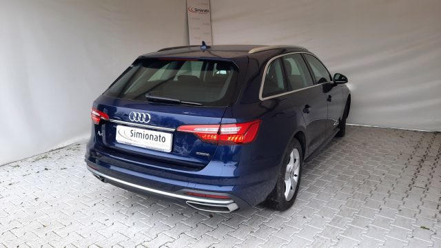 AUDI A4 Avant 40 TDI quattro S tronic Business Immagine 3