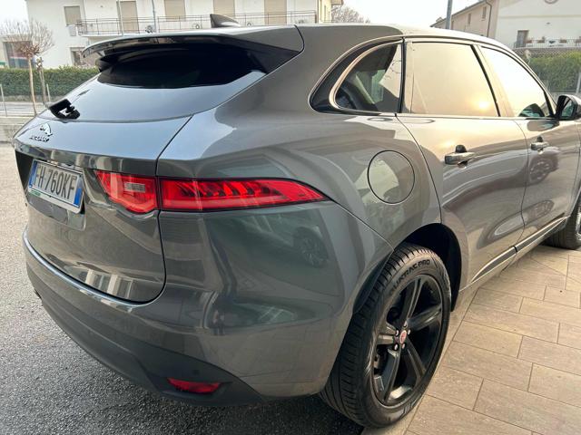 JAGUAR F-Pace 2.0 D 180 CV aut. R-Sport Immagine 3