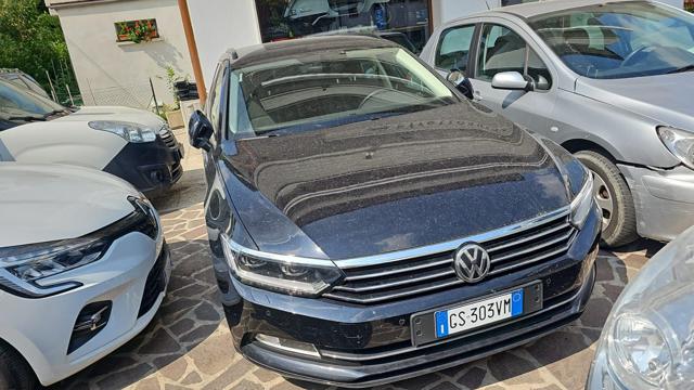 VOLKSWAGEN Passat Variant 1.6 TDI Business BlueMotion Technology Immagine 2