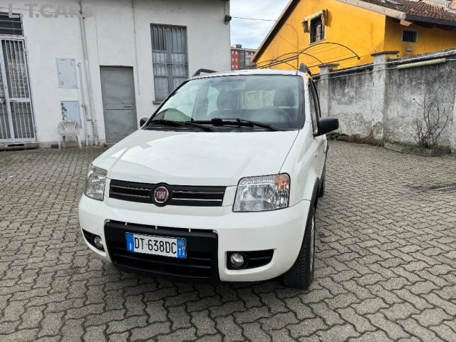 FIAT Panda 1.2 4x4 Climbing Immagine 0