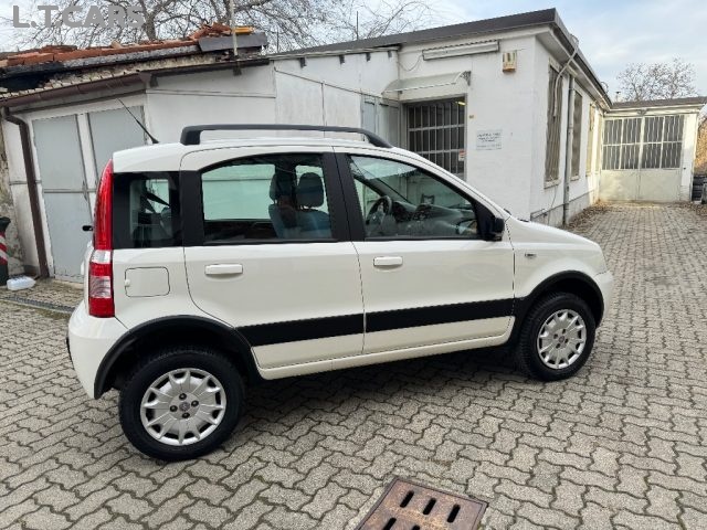 FIAT Panda 1.2 4x4 Climbing Immagine 3