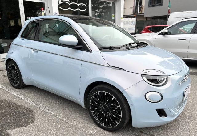 FIAT 500 La Prima Berlina 42 kWh Immagine 1