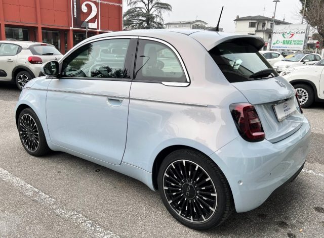 FIAT 500 La Prima Berlina 42 kWh Immagine 4