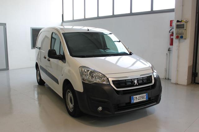 PEUGEOT Partner BlueHDi 75 L1 Furgone *9900 + IVA* Immagine 3