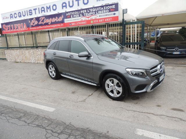 MERCEDES-BENZ GLC 220 d 4Matic Premium Immagine 3