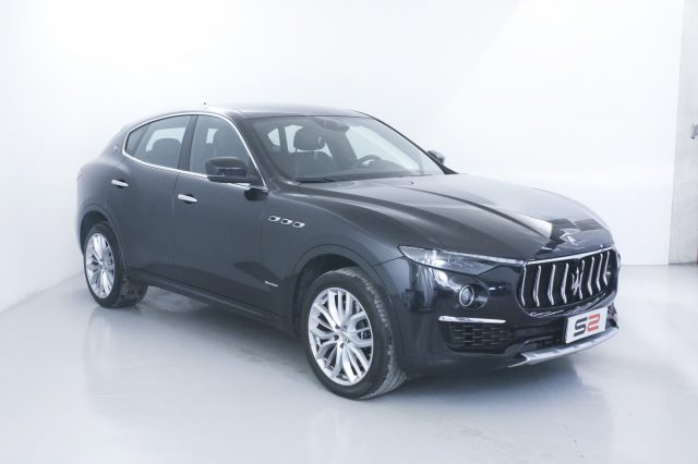 MASERATI Levante V6 Diesel AWD Granlusso/SEDILI PELLE VENTILATI Immagine 3