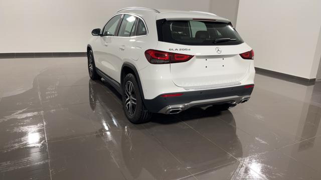 MERCEDES-BENZ GLA 200 d Automatic Sport Plus- ANCHE NERA!! Immagine 4