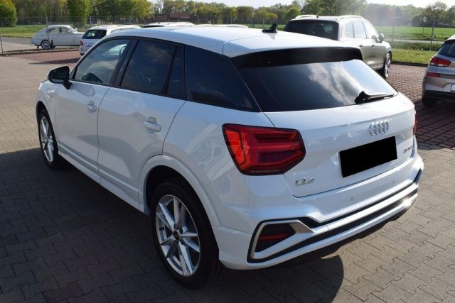 AUDI Q2 35 TFSI S tronic S line Edition Immagine 3