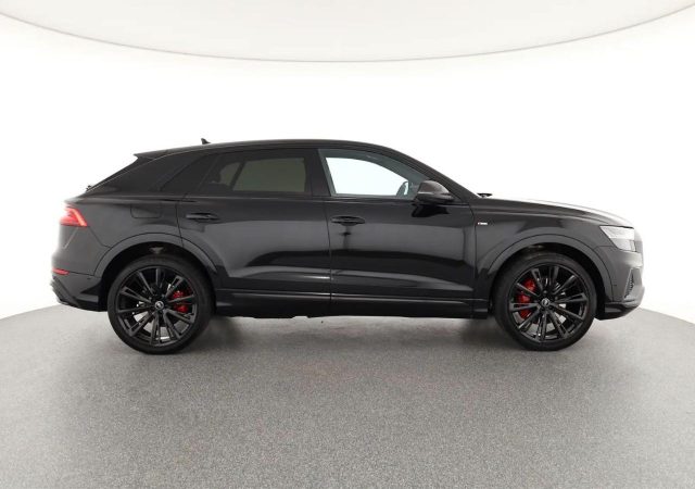 AUDI Q8 55 TFSI competizione+ S line Sport Matrix 23&quot; Immagine 2