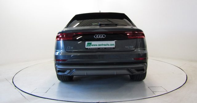 AUDI Q8 50 TDI 3.0 TDI quattro tiptronic S line mhev Immagine 3