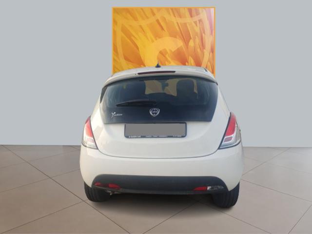 LANCIA Ypsilon 1.2 69cv 5p GPL Silver Immagine 4