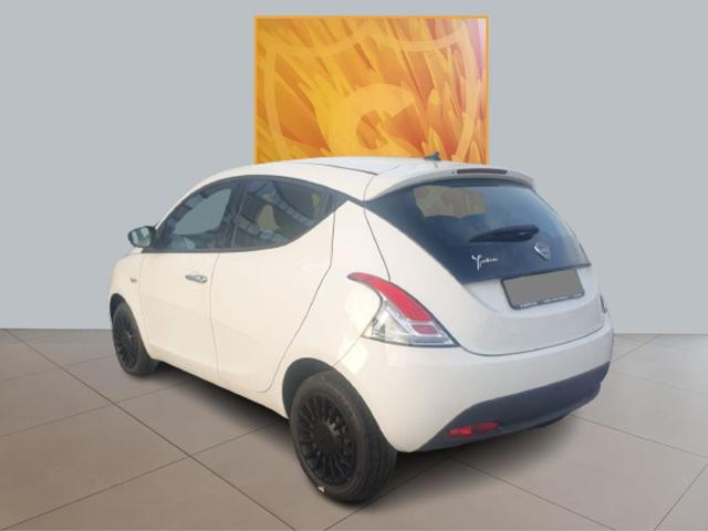 LANCIA Ypsilon 1.2 69cv 5p GPL Silver Immagine 3