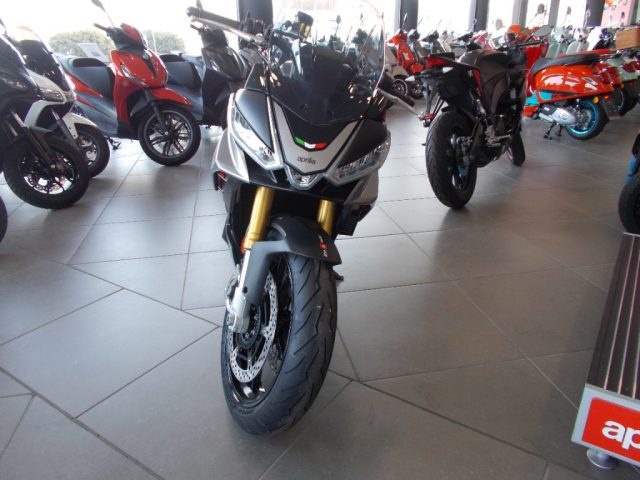 APRILIA TUONO V4 1100 . Immagine 2