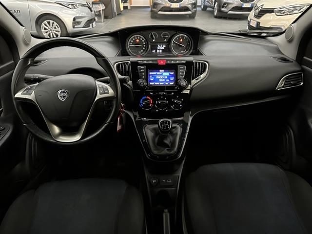 LANCIA Ypsilon 1.2 Gold s s 69cv my19 Immagine 4