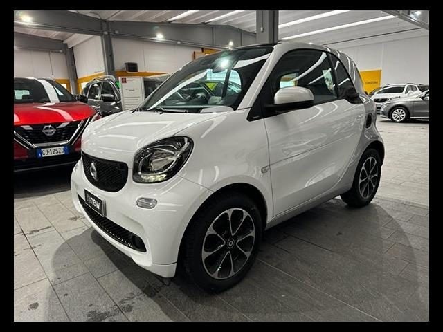 SMART ForTwo coupe 1.0 71cv Passion twinamic Immagine 1