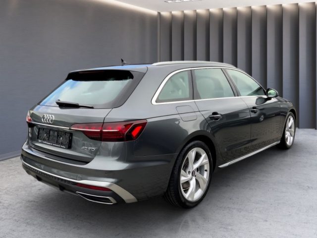 AUDI A4 Avant 40 TDI S tronic S line edition Immagine 4