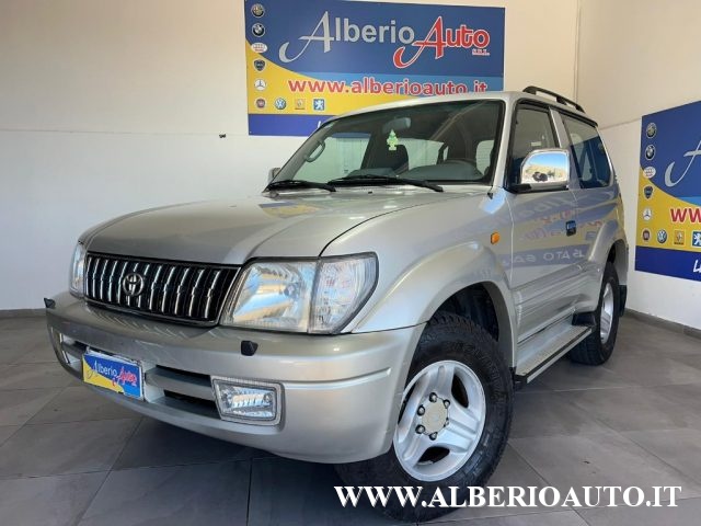 TOYOTA Land Cruiser 3.0 Tdi GX D-4D cat 3 porte KDJ90 Immagine 0