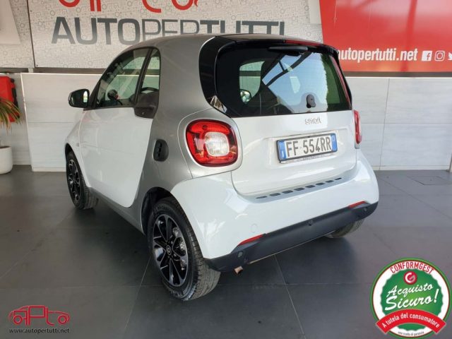 SMART ForTwo 70 1.0 twinamic Passion Immagine 3