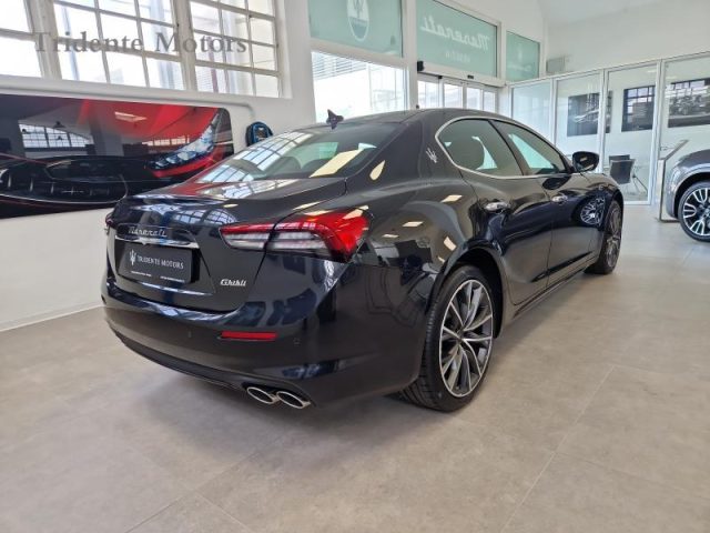 MASERATI Ghibli 330 CV MHEV GT Immagine 3