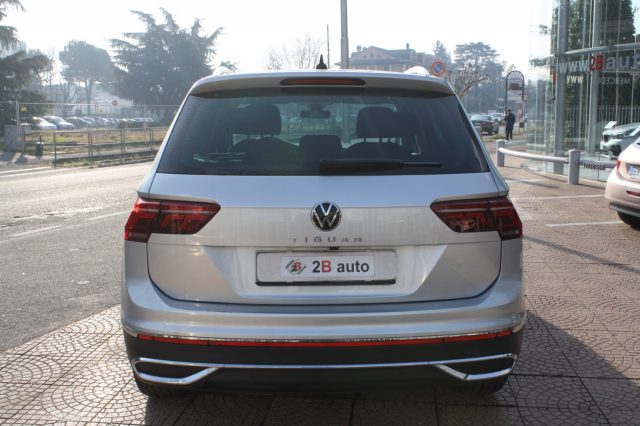 VOLKSWAGEN Tiguan 1.5 TSI 150 CV DSG ACT Elegance Immagine 3