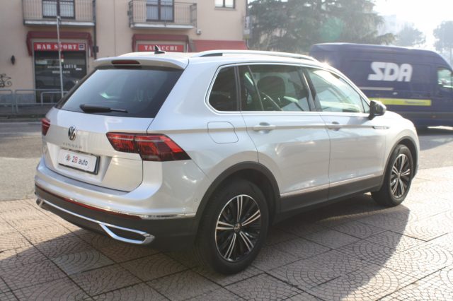 VOLKSWAGEN Tiguan 1.5 TSI 150 CV DSG ACT Elegance Immagine 4