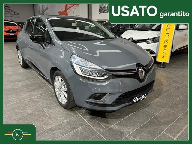 RENAULT Clio 1.5 dci Moschino Zen 75cv Immagine 0