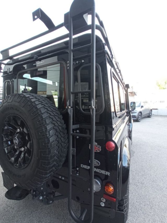LAND ROVER DEFENDER 90 2.2 TD4 STATION WAGON SE N1 - foto 21