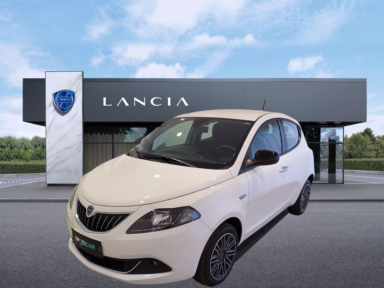 LANCIA Ypsilon 1.0 FireFly 5 porte S&S Hybrid Silver Ibrida usato