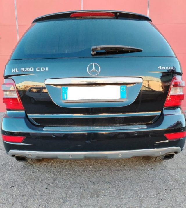 MERCEDES-BENZ ML 320 CDI Sport Immagine 3