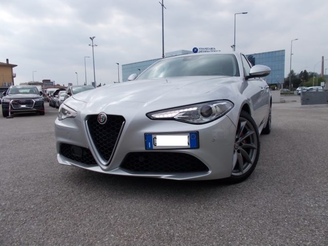 ALFA ROMEO Giulia 2.2 Turbodiesel 160 CV AT8 Rosso edizione Immagine 3