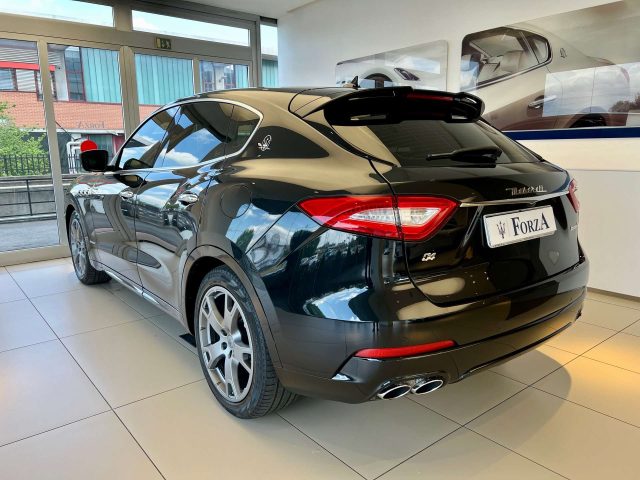 MASERATI Levante 3.0 V6 GranSport 250cv Immagine 4