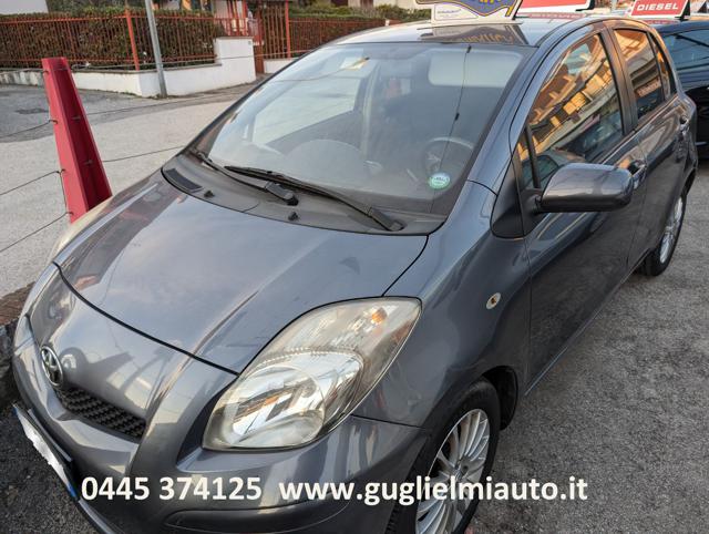 TOYOTA Yaris automatica 1.3 5 porte Sol Immagine 0