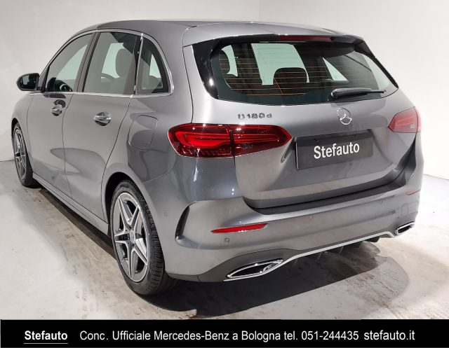 MERCEDES-BENZ B 180 d Automatic Advanced Plus AMG Line Immagine 4