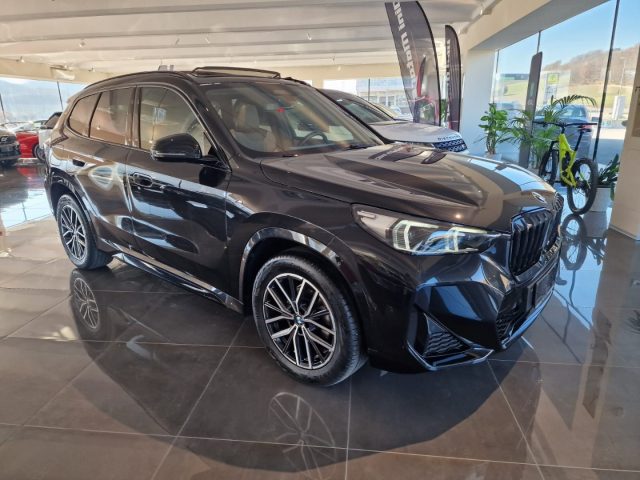 BMW X1 sDrive18d Msport Tetto Panoramico HUD H&K Full LED Immagine 2