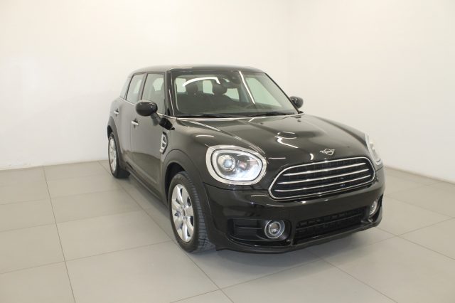 MINI Countryman 1.5 D Business Hype Automatica Immagine 2