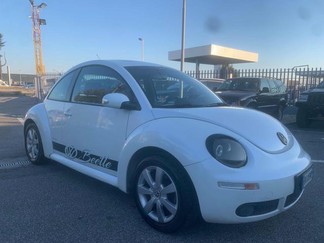 VOLKSWAGEN New Beetle 1.6 limited edition automatica tetto Immagine 0