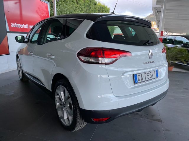 RENAULT Scenic Scénic Blue dCi 120 CV Business Immagine 3