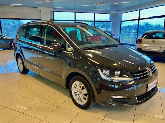 VOLKSWAGEN Sharan 1.4 TSI DSG Comfortline 7 Posti, Navigatore Immagine 2