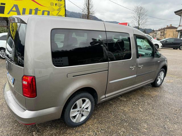 VOLKSWAGEN Caddy 2.0 TDI 102 CV DSG Comfortline Maxi Immagine 3