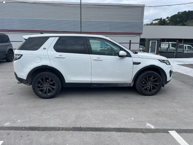 LAND ROVER Discovery Sport 2.0 TD4 150 CV SE Immagine 2