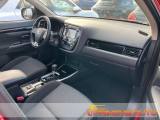 MITSUBISHI Outlander 2.0 2WD CVT Diamond