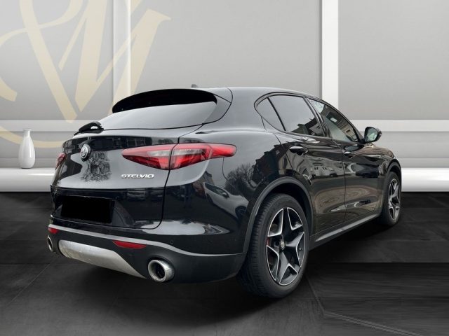 ALFA ROMEO Stelvio 2.2 Turbodiesel 190 CV AT8 Q4 Sprint Immagine 3